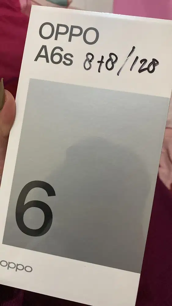 Oppo A6s 8/128gb white