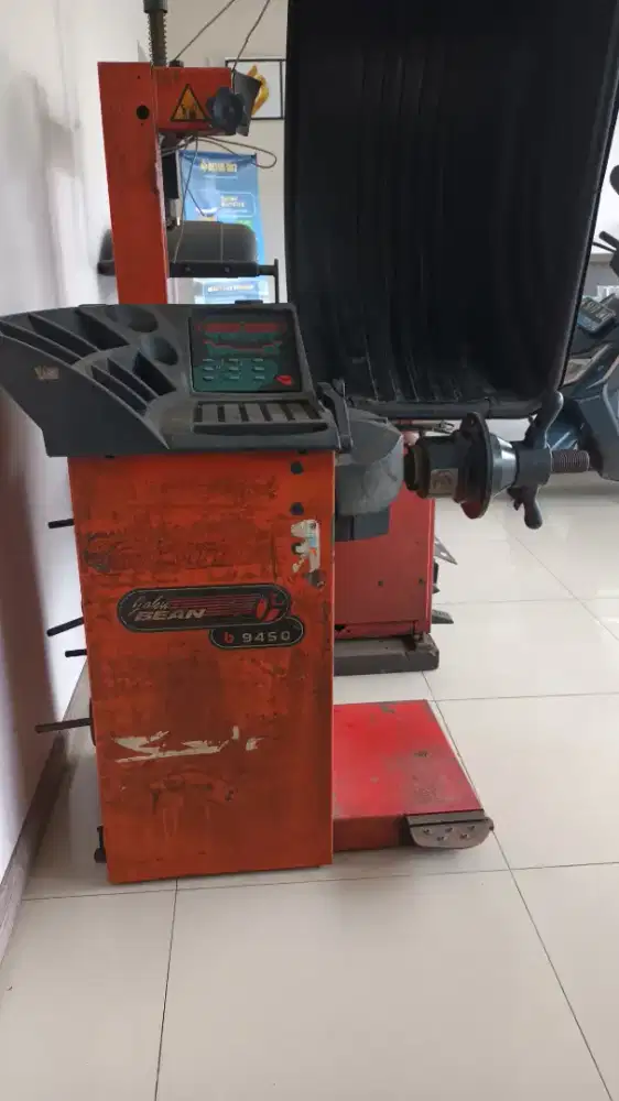 Mesin Balancing John Bean b9450