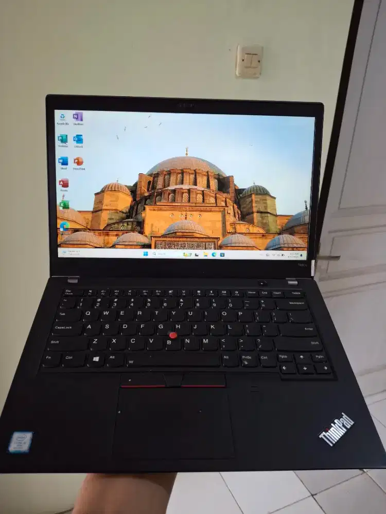 Laptop second berkualitas | Thinkpad t480s Intel Core i5-8350U