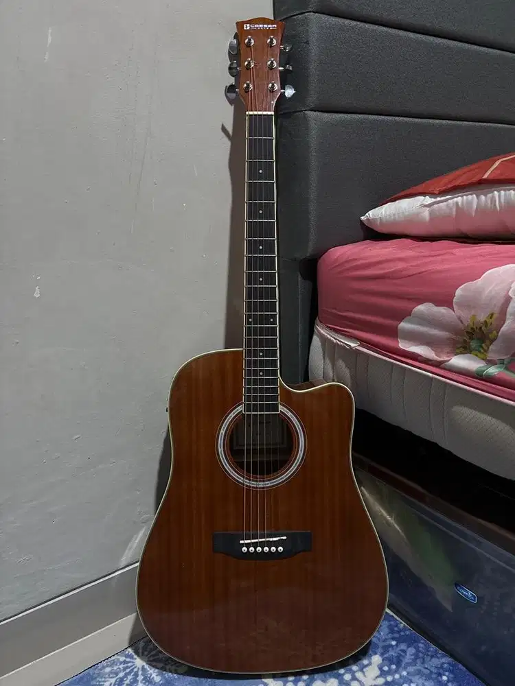 Gitar akustik Caesar X-415C Pemakaian santai