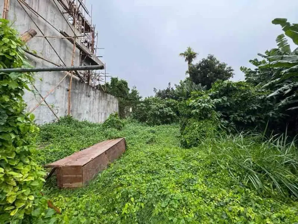 DIJUAL TANAH KOSONG COCOK UNTUK HUNIAN NYAMAN DI KEMANG JAKSEL