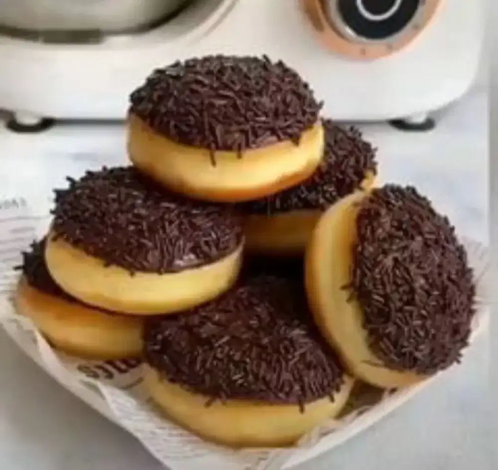 Donat enak murah coklat mesis