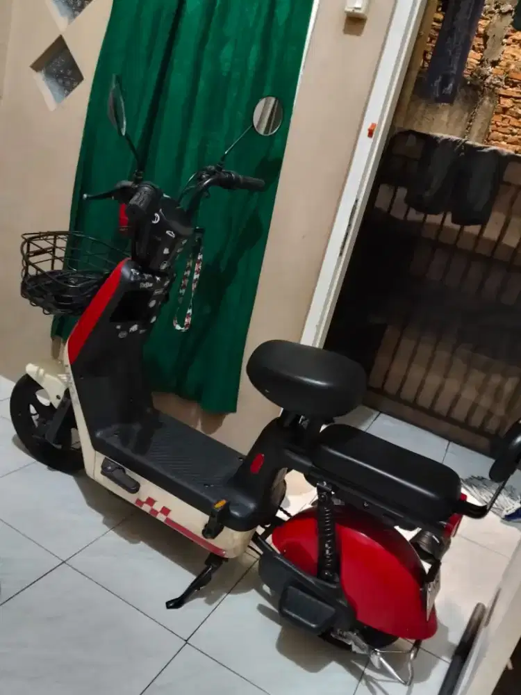 DIJUAL SEPEDA LISTRIK VIAR EV SERIES UNO 3
