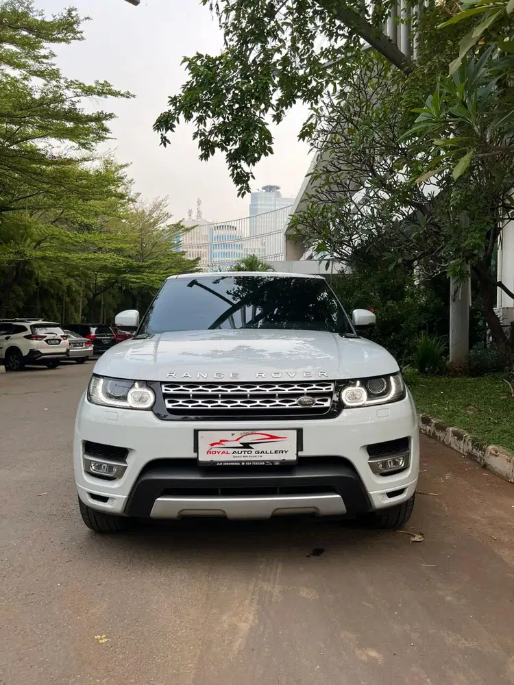 RR sport 3.0 autobiography
White 
2016
