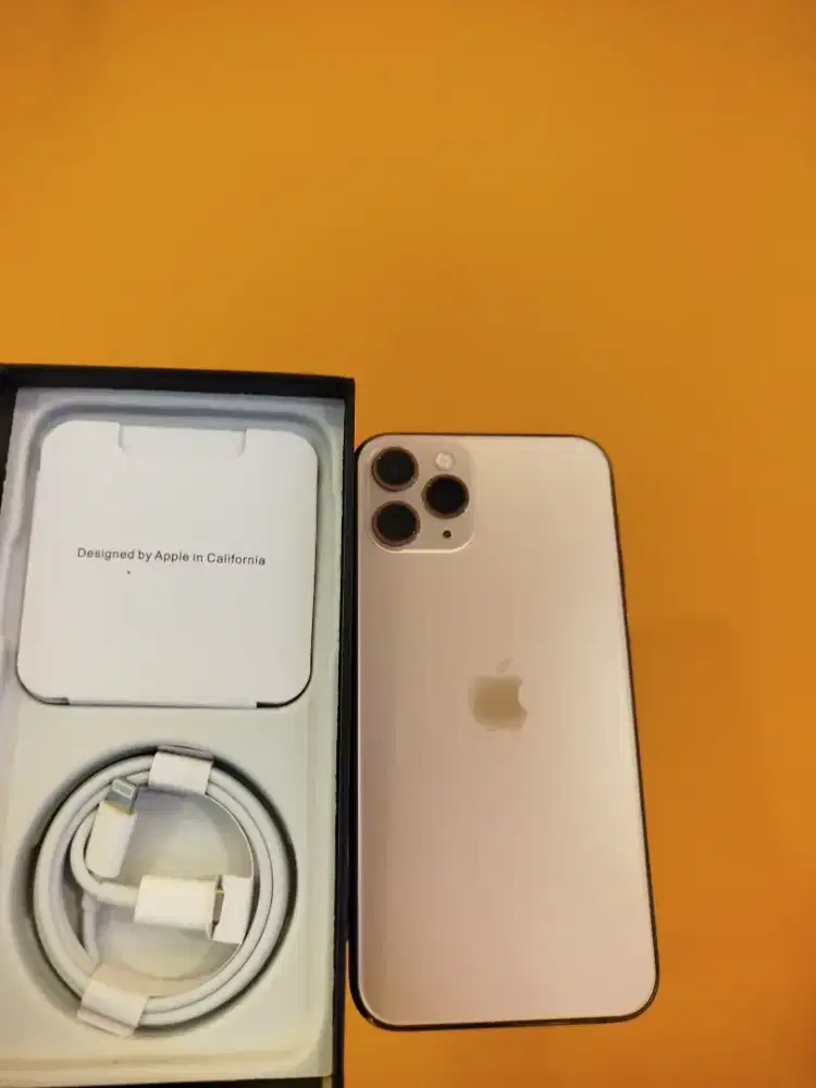 iPhone 11 pro 256gb suka sekali baru kok