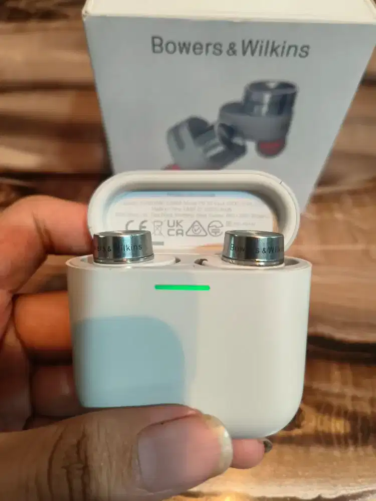 Bower & Wilkins Pi5 S2 (Audio Premium). Full set