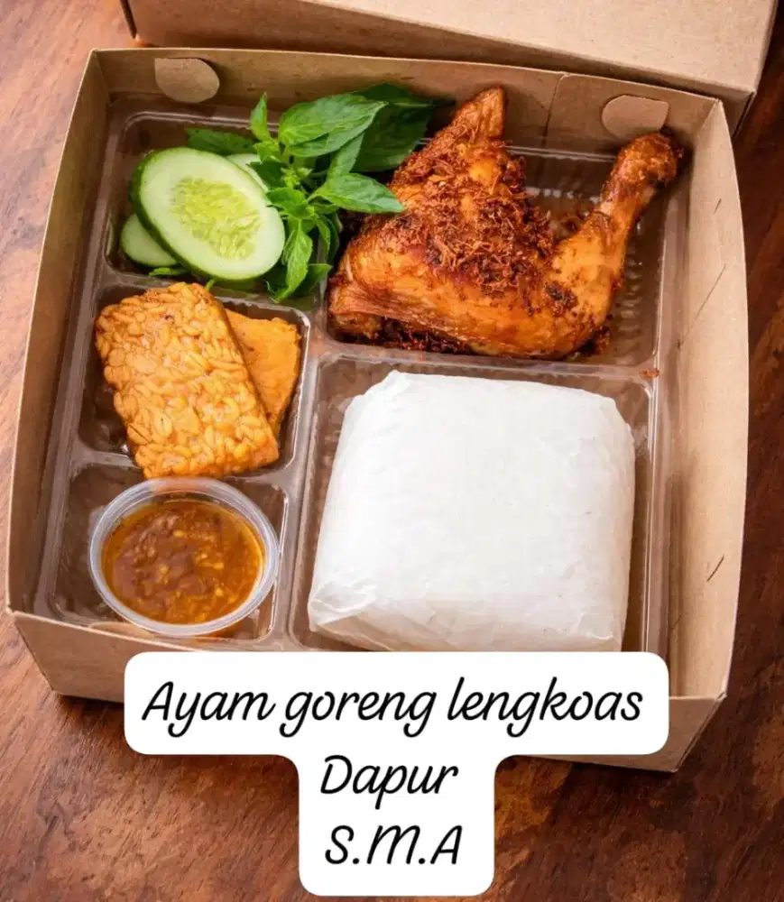 Ayam lengkoas dan ayam serundeng