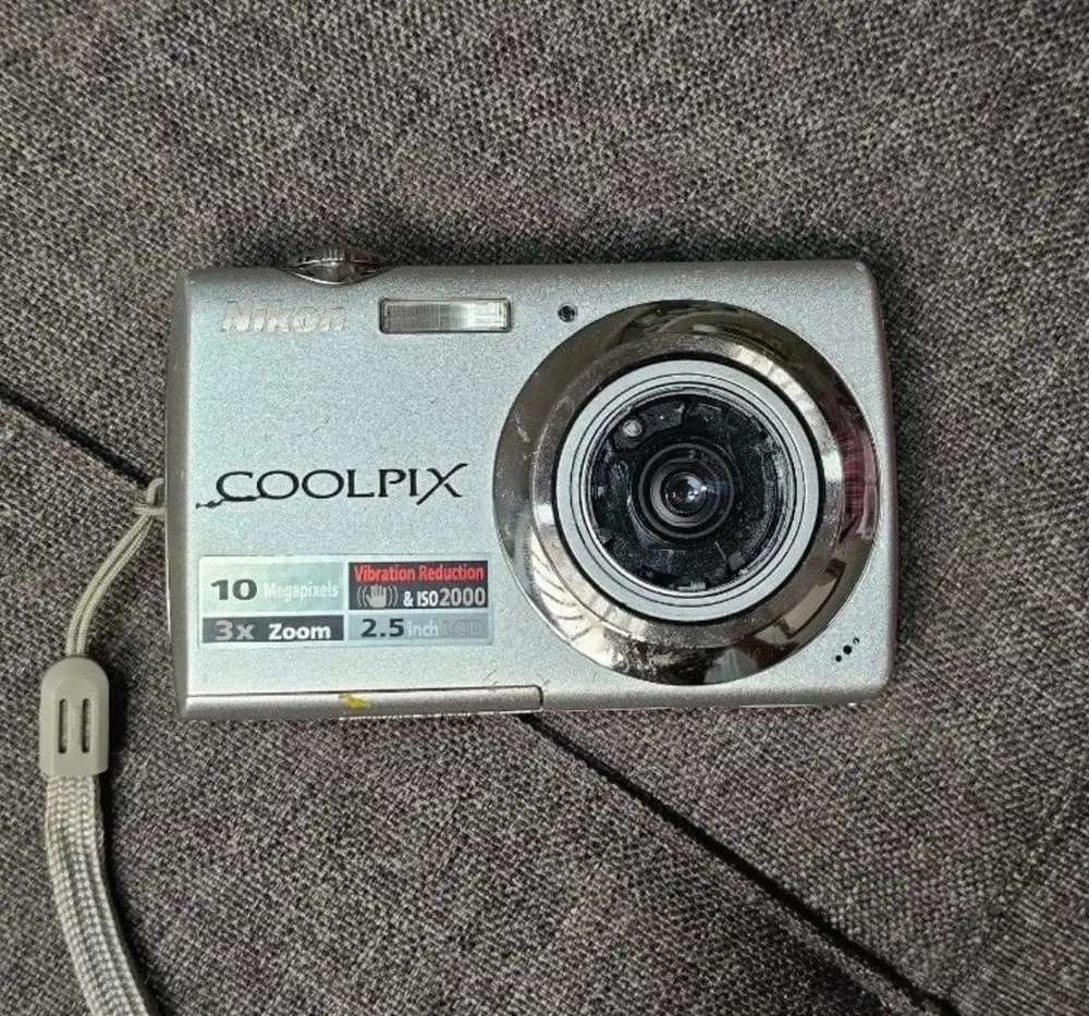 Digicam Nikon Coolpix S220