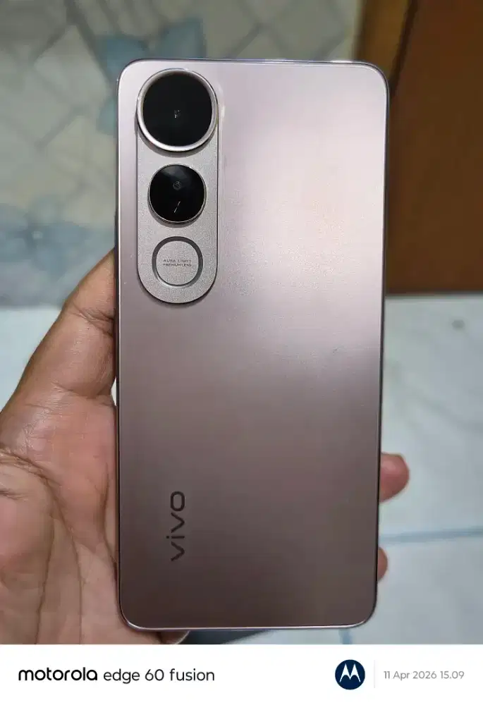 Vivo V50 lite 5g ram 8/256gb warna gold