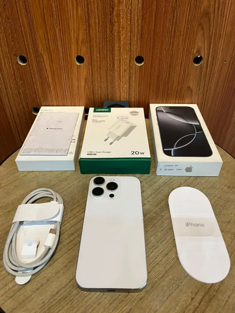 Second iBox garansi on iPhone 16 Pro 128Gb White titanium fullset ori