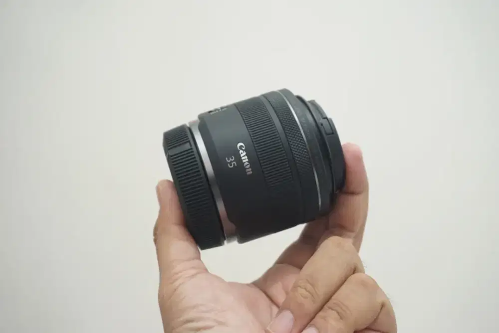 CANON RF 35mm F1.8 MACRO IS STM LENSA 35 mm F/1.8 EOS R