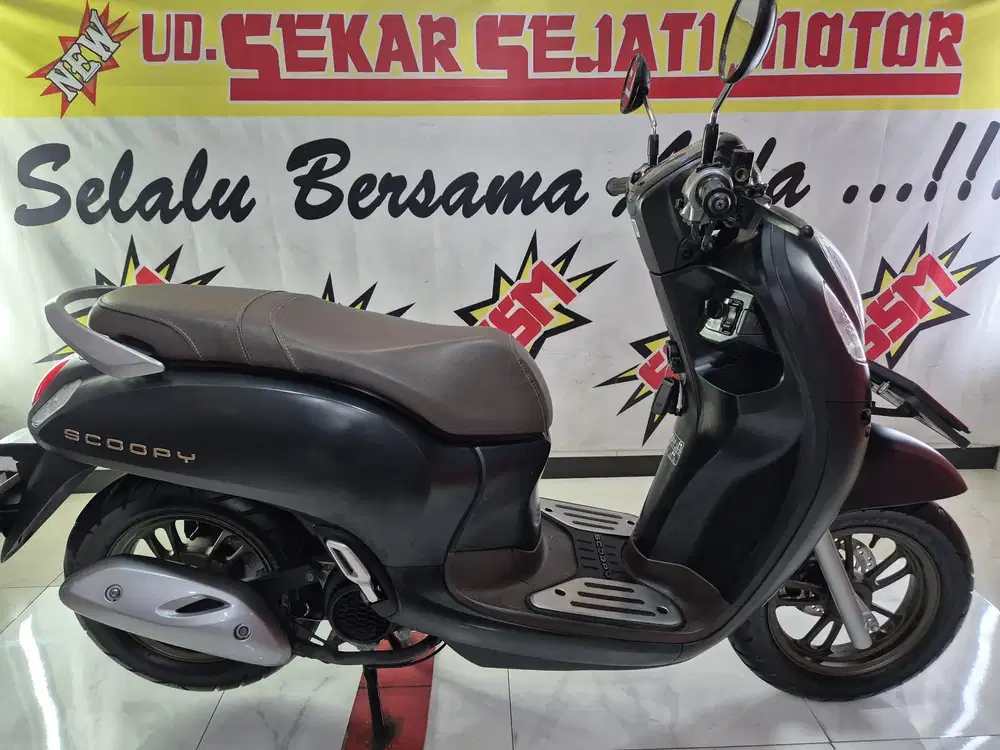 New Scoopy Prestige Hitam doft
