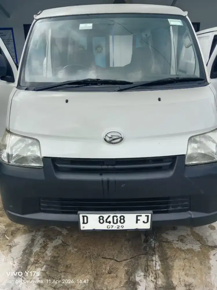 GRAND MAX BLIND VAN 2019