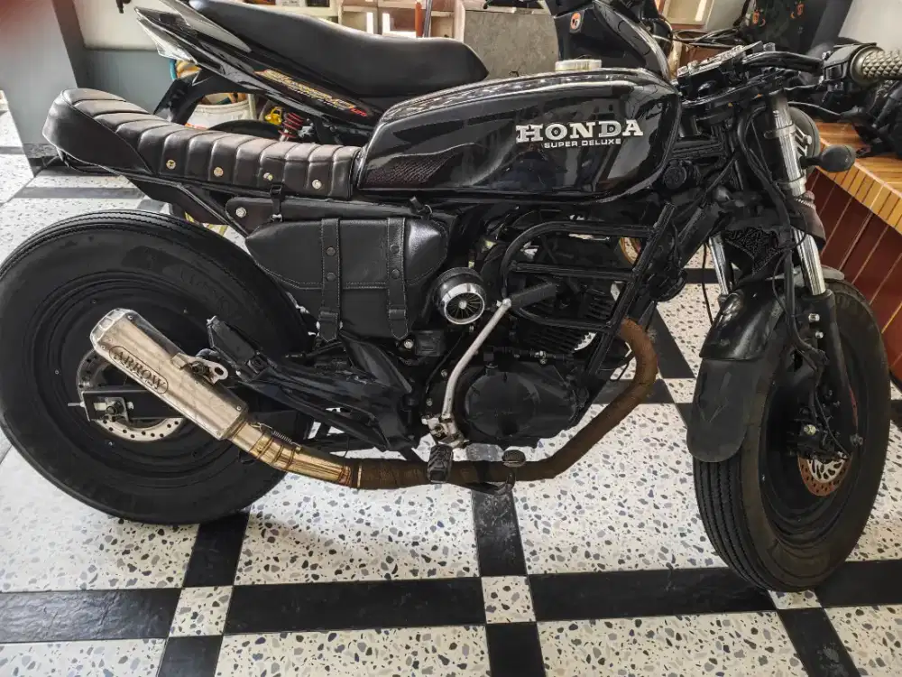 Motor Custom basing Megapro mono