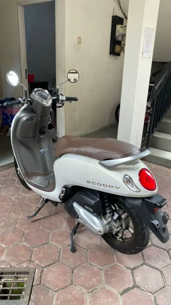 Honda Scoopy Prestige 2024 - Putih (Kondisi Gress!)