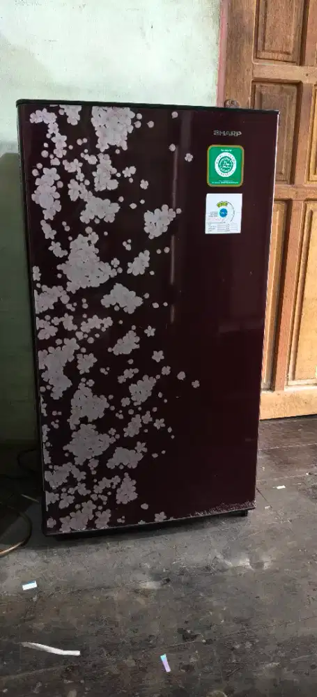 Kulkas 1 pintu sharp kirei siap pakai
