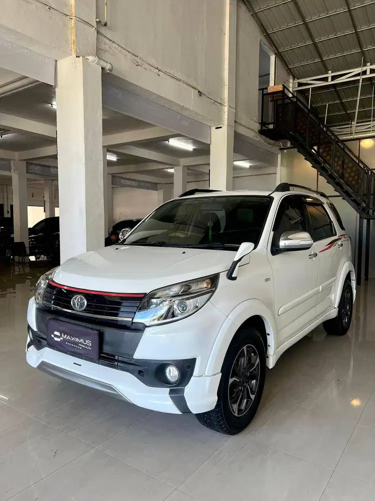 Rush 1.5 TRD Sportivo Ultimo Bensin-MT 2016