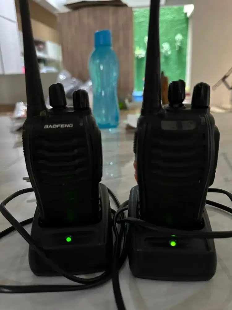 Handy talkey merk Baofeng