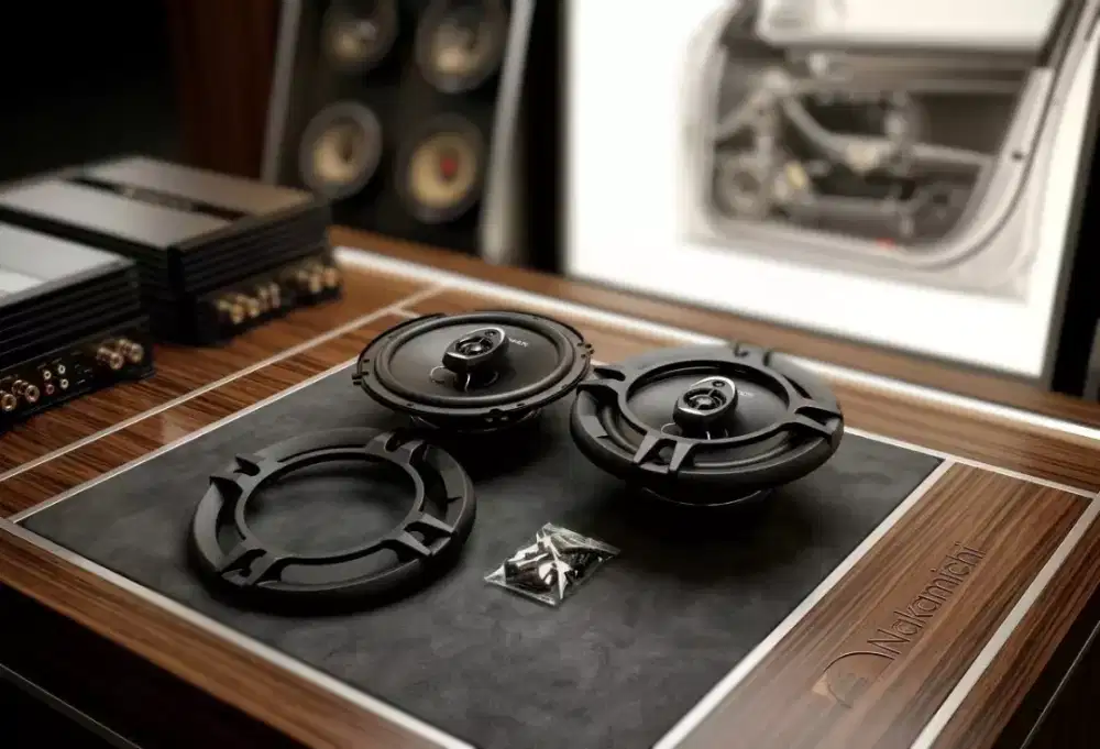 Speaker nakamichi  6,5inch
Kondisi BARU