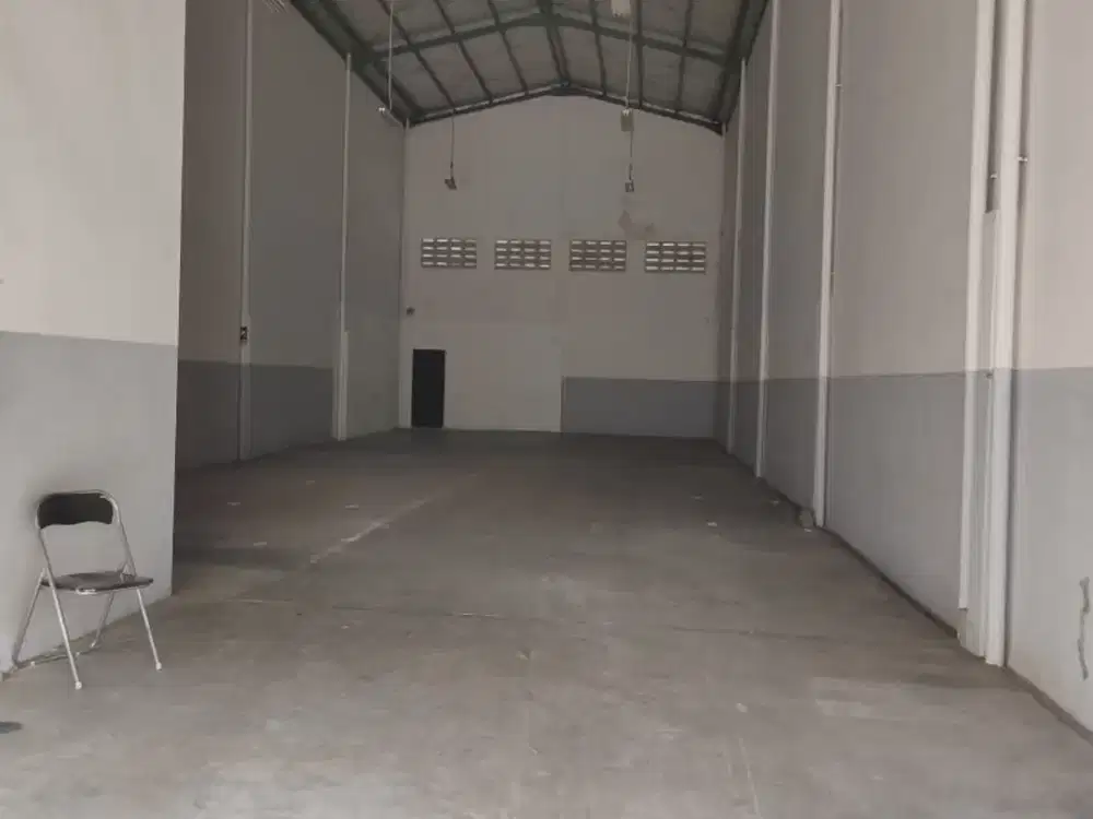 DISEWAKAN GUDANG SIAP PAKAI DENGAN OFFICE 2 LANTAI @BIZPARK DAAN MOGOT