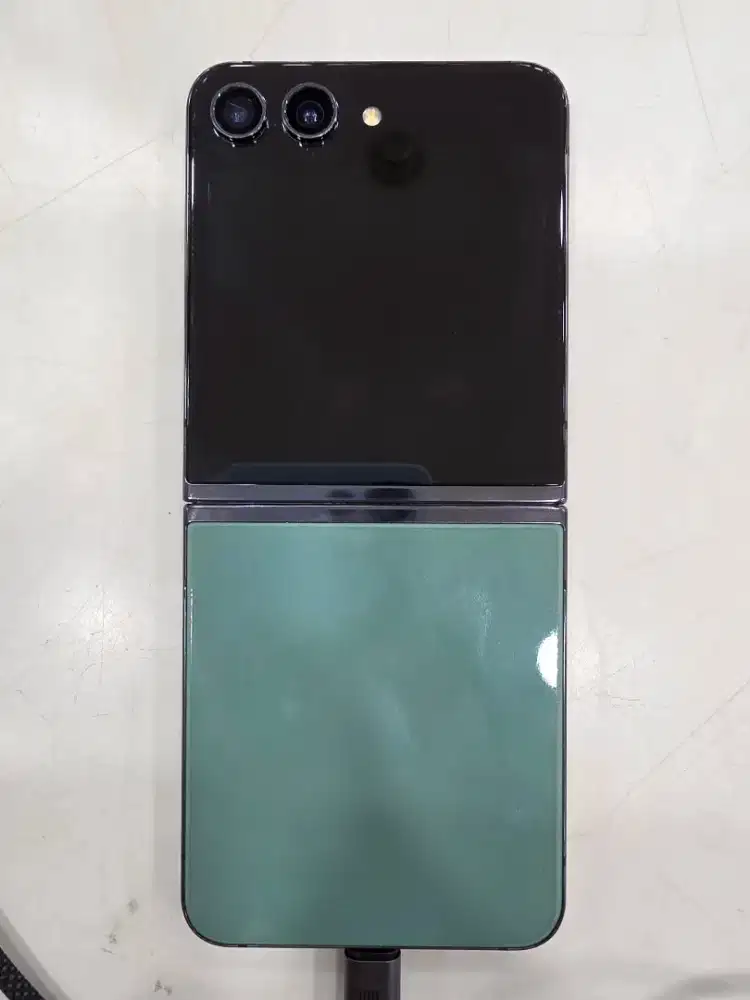 Z Flip5 8/512 Warna OE Green