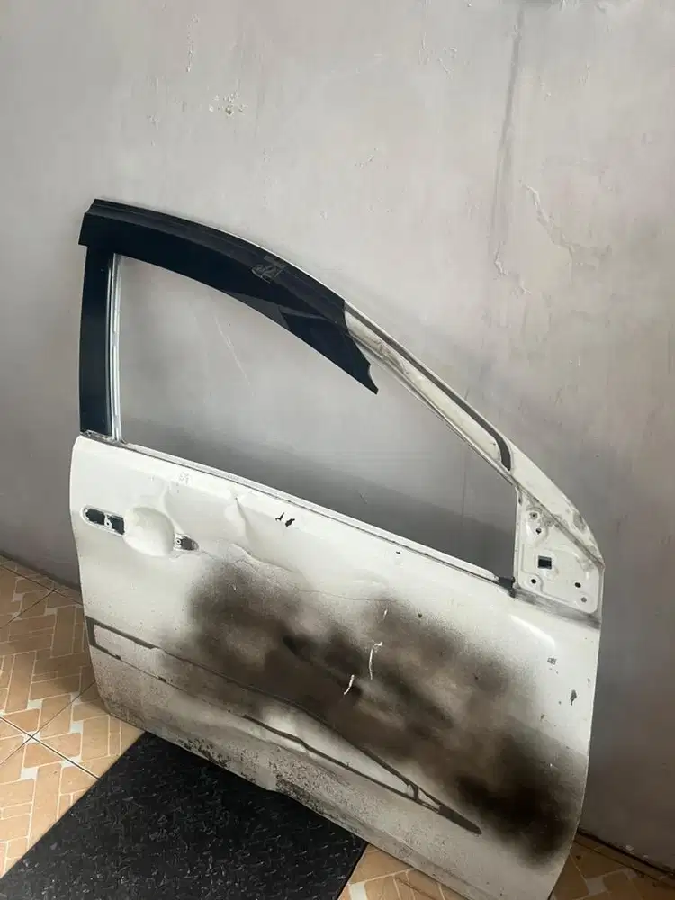 Pintu kanan driver toyota rush terios all new