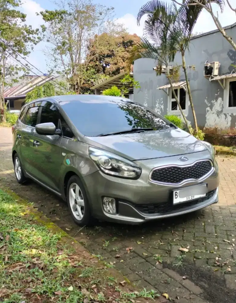 Kia Carens 3 mulus terawat murah