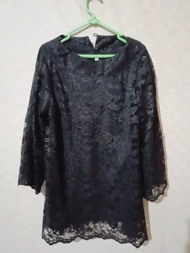 Kebaya wanita bekas seperti baru