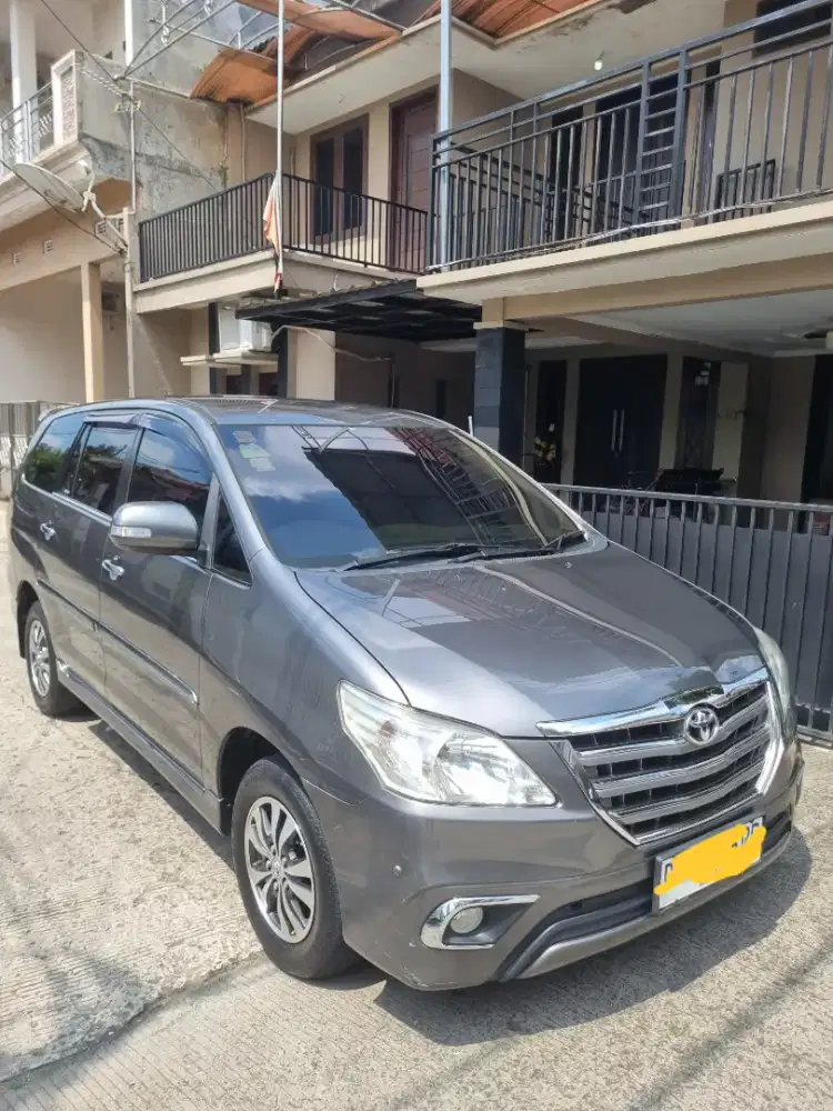 Toyota Kijang Innova 2.0 V AT 2015 Bensin Barong