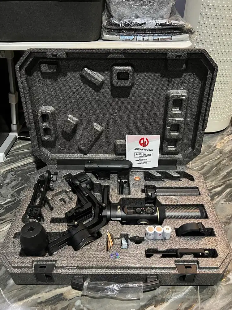 Jual cepat Gimbal Kamera Zhiyun Crane 2S