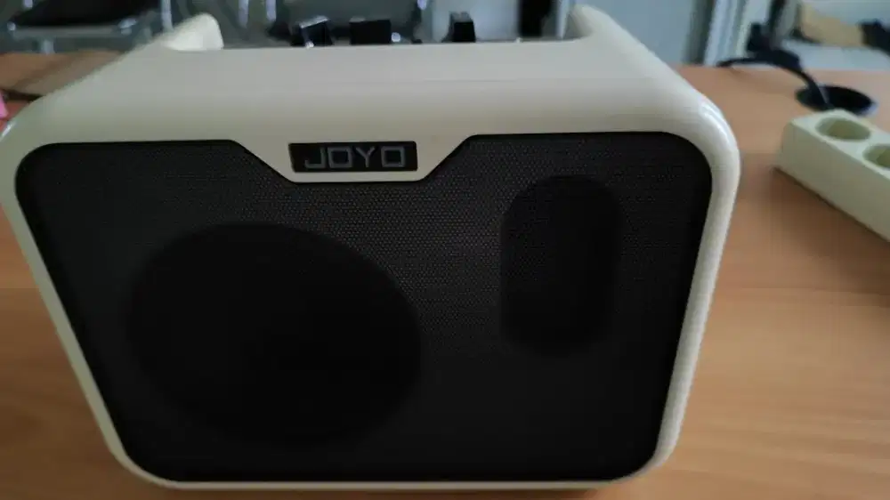 JOYO MA-10B PORTABLE BASS AMP
