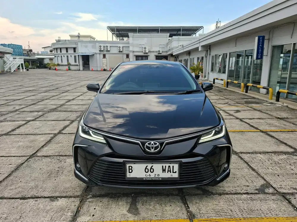 TOYOTA ALTIS V 2023 AUTOMATIC KM 4500