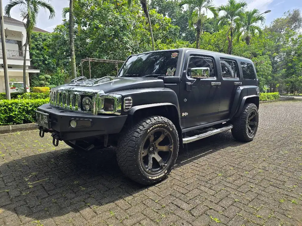 Hummer H3 3.7 2010 hitam