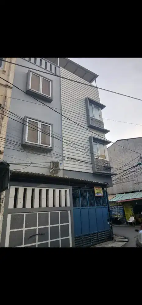 Rumah Hook 3,5 Lantai Tanah Sereal Tambora Cocok Kantor / Gudang SHM