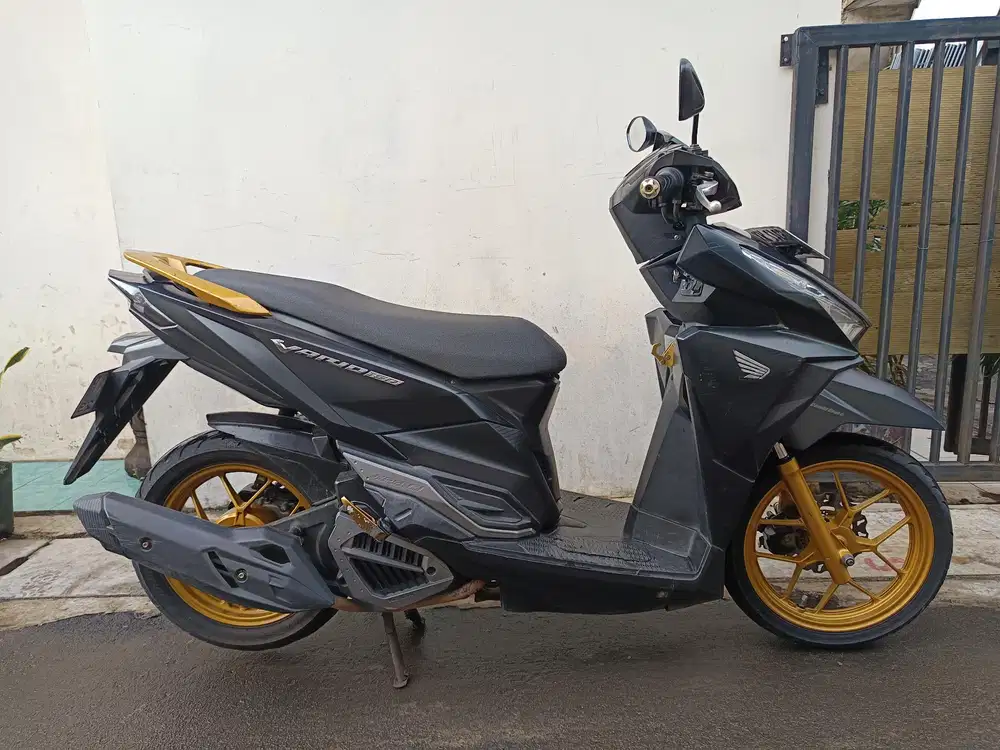 Honda vario led old 150 2017 lengkap pajak hidup