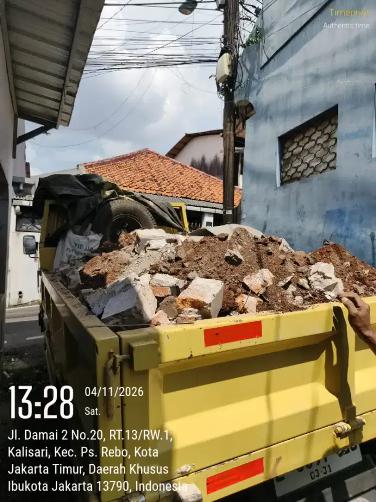 Jasa angkut puing dan buang sampah