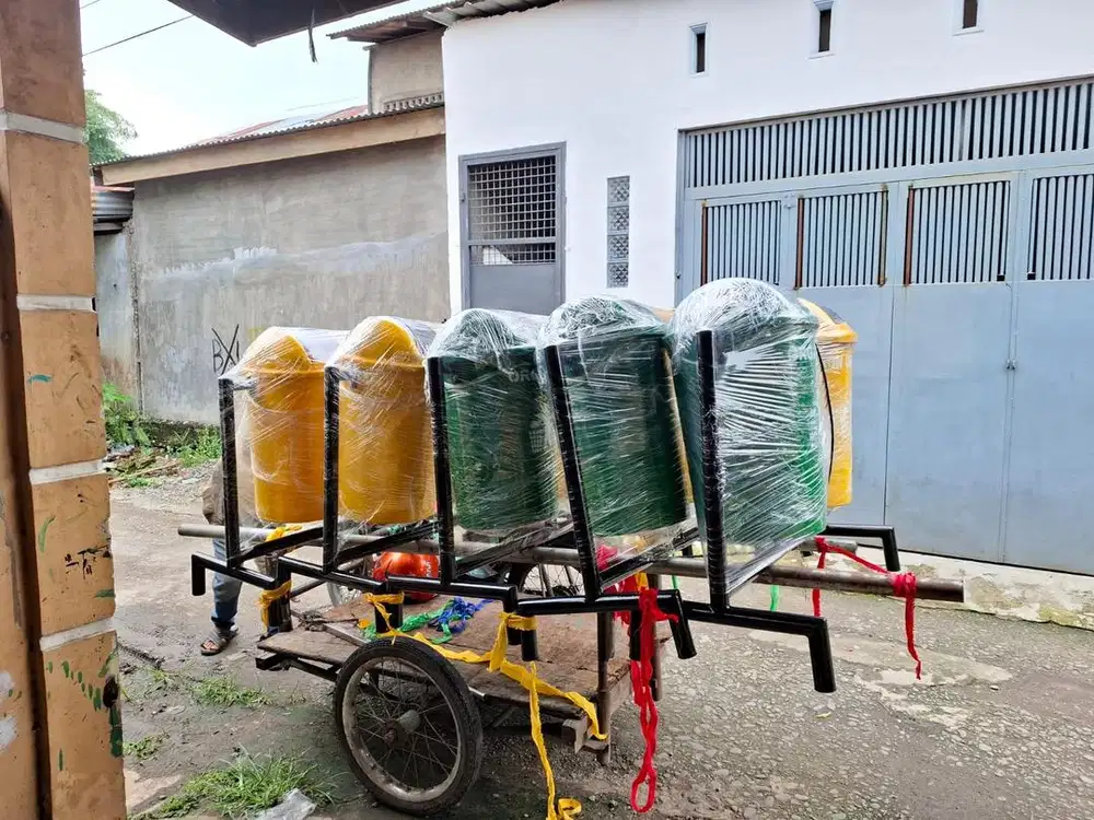 Tong sampah  organik dan non organik (bs antr skitr medan)