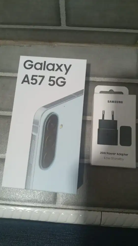 Hp Samsung A57 masih baru buka segel aja