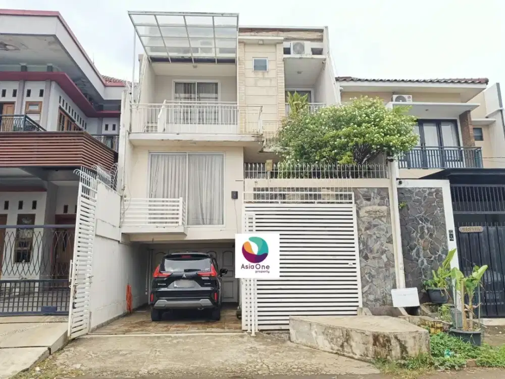 Jual Rumah Bagus Dalam Komplek Di Billymoon Jakarta Timur