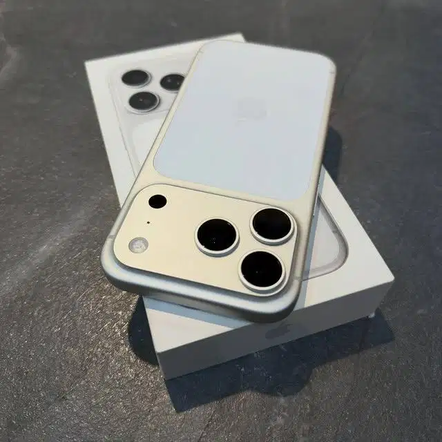 iPhone 17 Pro 512 Silver Second iBox On Desember 2026