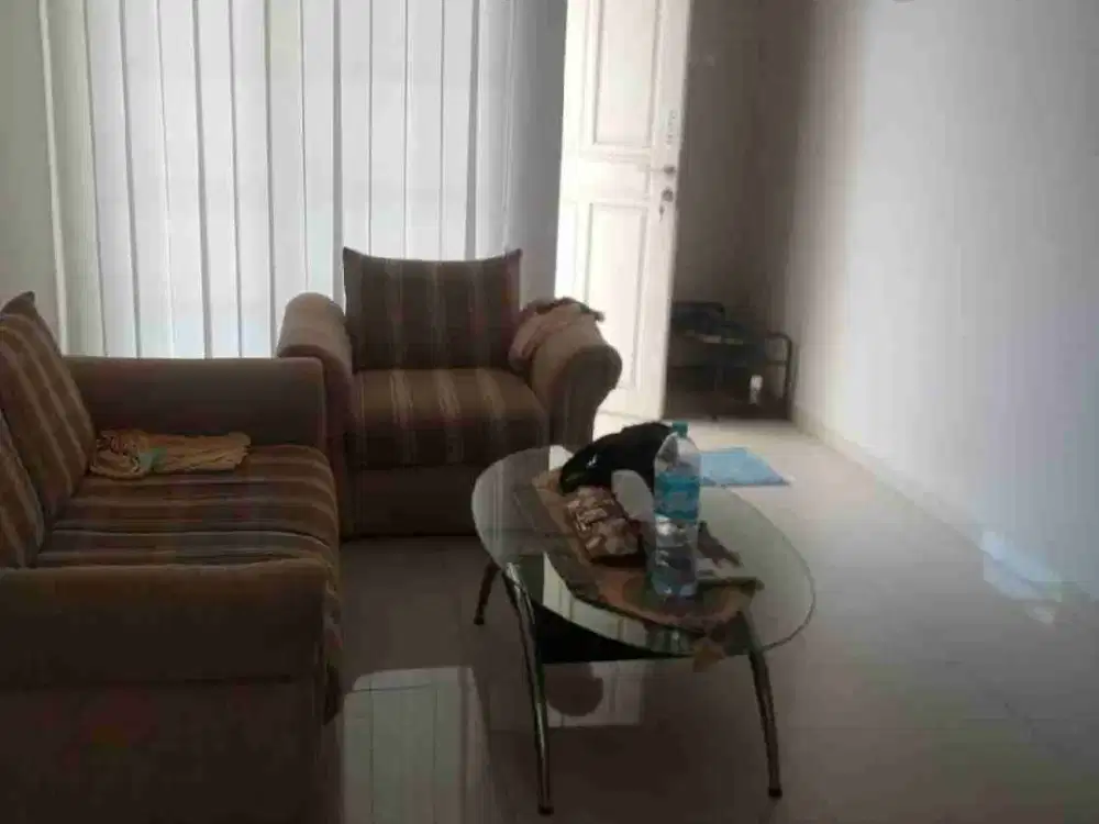 rumah disewakan pondok Tjandra Rungkut lokasi strategis raya MERR