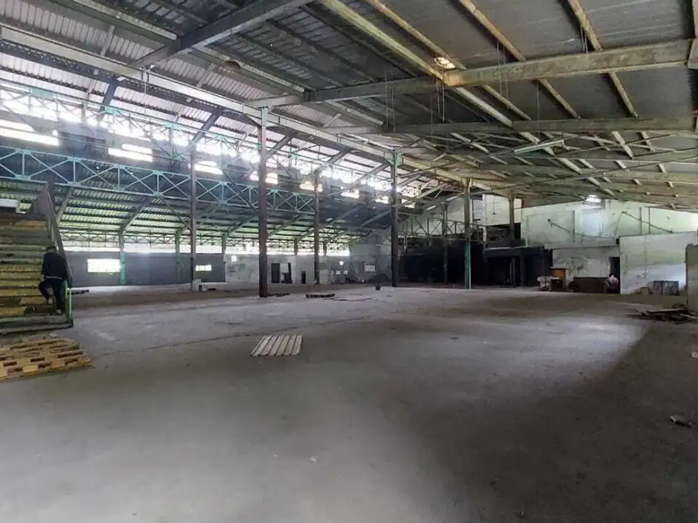 Gudang Besar Siap Operasional Di Area Strategis Pulo Gadung Jakarta Timur