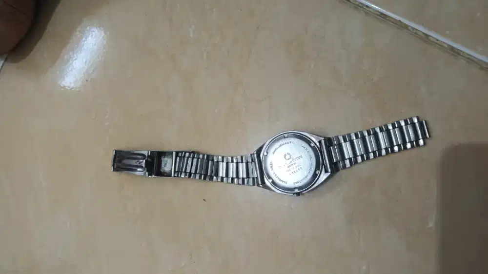 Jam tangan warisan ortu