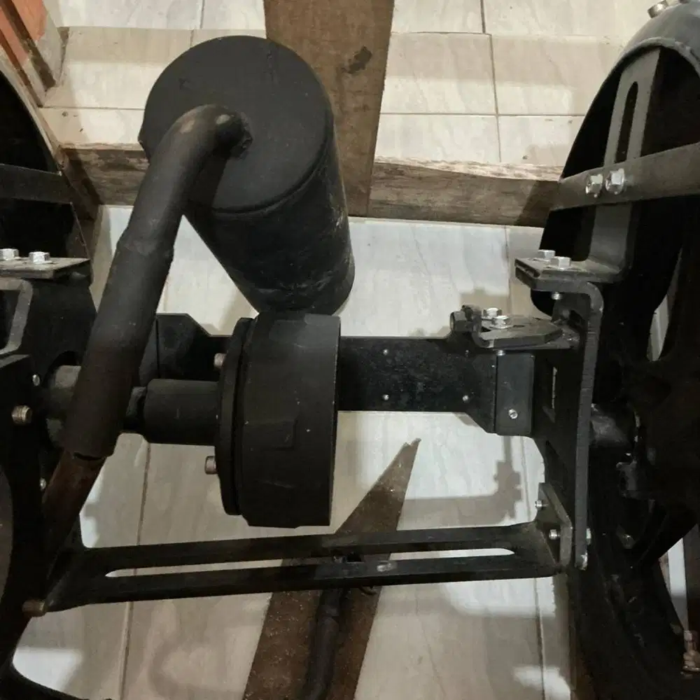 Rangka modifikasi motor roda 3 beat/ scoopy