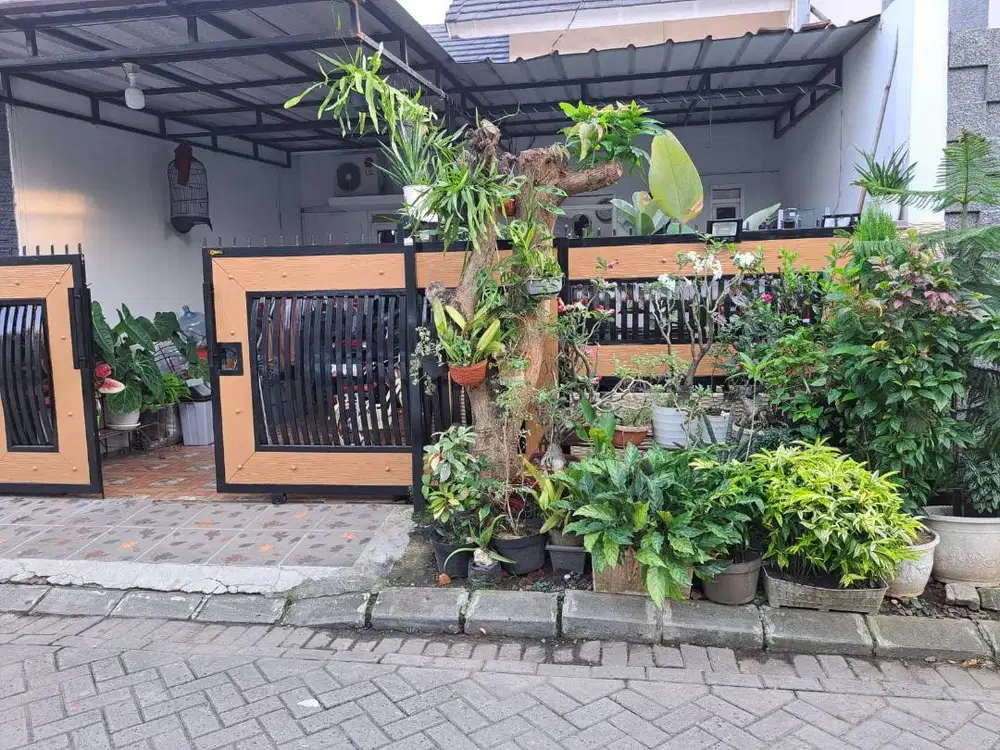 RUMAH DI KAWASAN ELIT METLAND CILEUNGSI