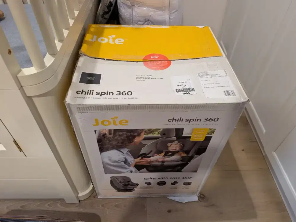 Chili spin 360 by joie Baby car seat