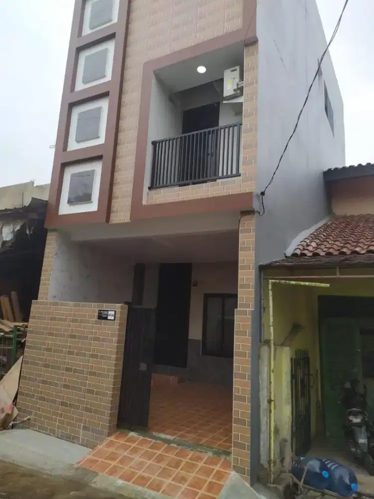 Kost AC Balkon Murah Lux & Strategis Area Mampang Kuningan Gatsu