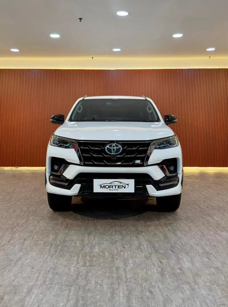 Fortuner 2.8 VRZ GR Sport 2022 odo 34 Ribuan