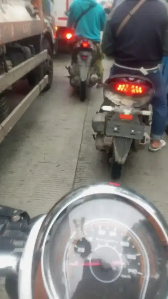 Jasa antar jemput kerja & sekolah