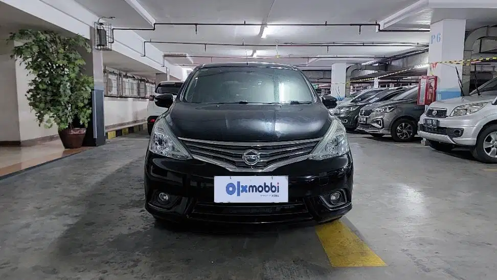 TDP 6,JT, Nissan Grand livina 1.5 XV Bensin-AT Hitam 2016